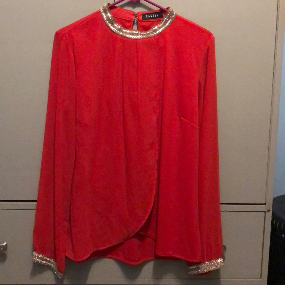 Red pastel top size L